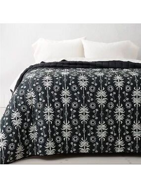 Opalhouse Black and White Floral Medallion Comforter